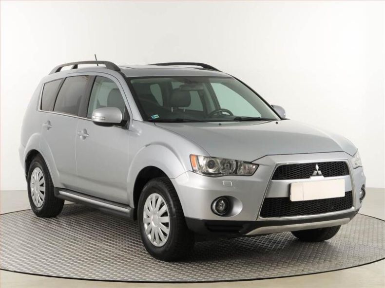 Mitsubishi Outlander - hlavní fotka inzerátu
