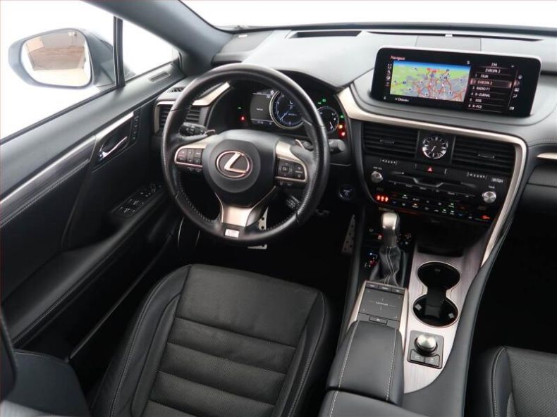 Lexus RX - hlavní fotka