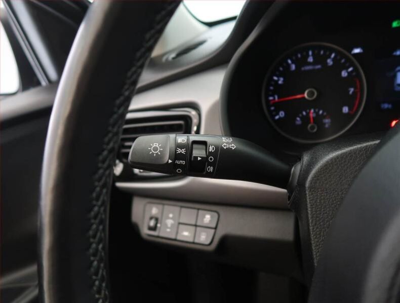 Kia Rio - hlavní fotka