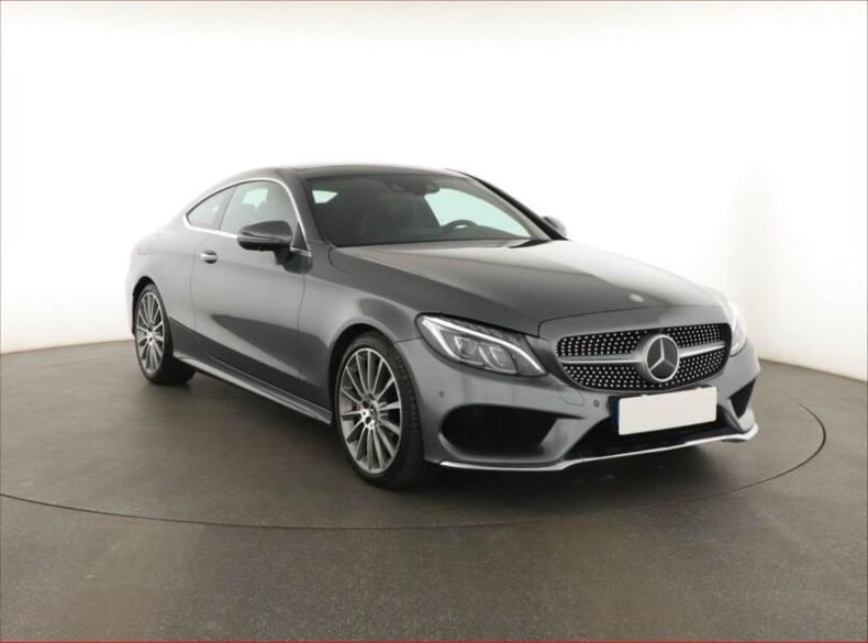 Mercedes Třída C - hlavní foto