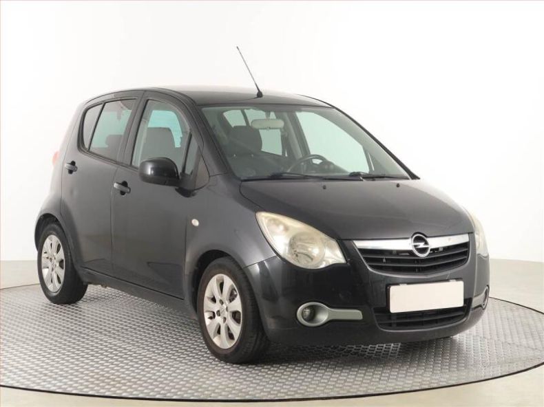 Opel Agila - hlavní foto