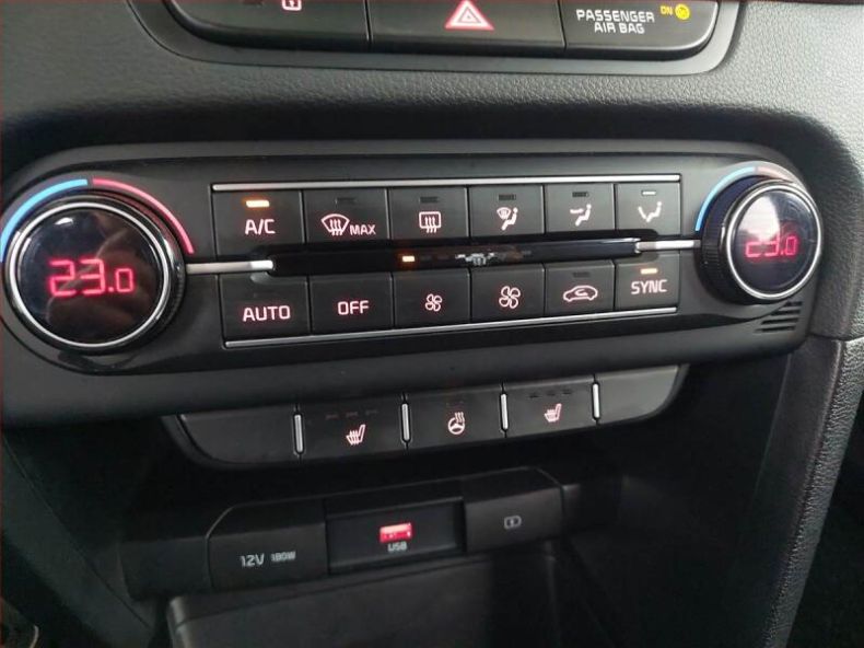 Kia Cee'd - hlavní fotka