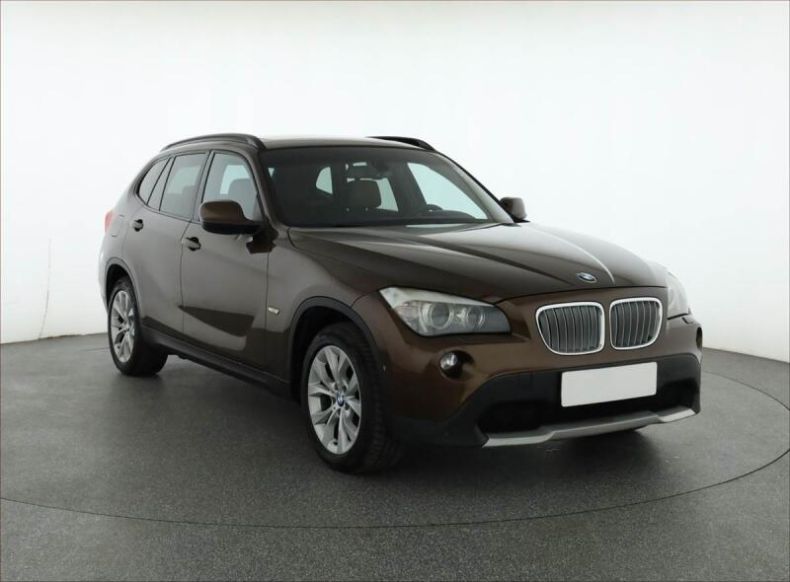 BMW X1 - hlavní foto