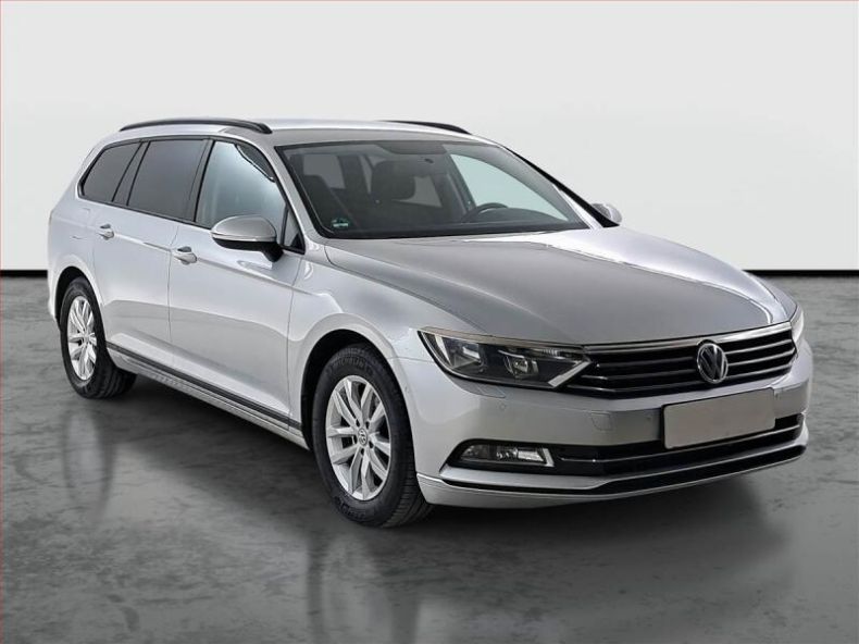 Volkswagen Passat - hlavní foto