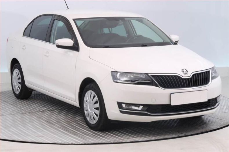 Škoda Rapid - hlavní foto