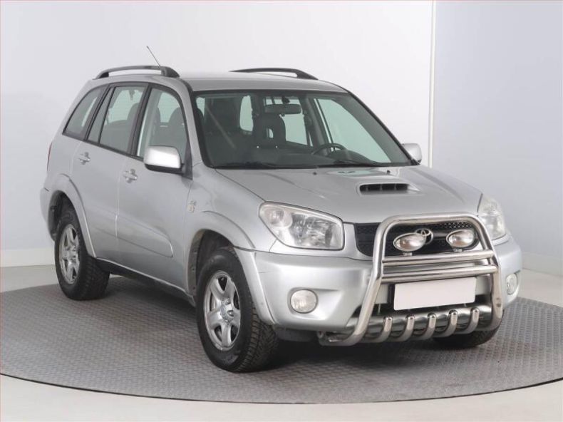 Toyota RAV 4 - hlavní foto