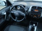 Toyota RAV 4 - fotka číslo 6