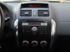 Suzuki SX4 - fotka číslo 11