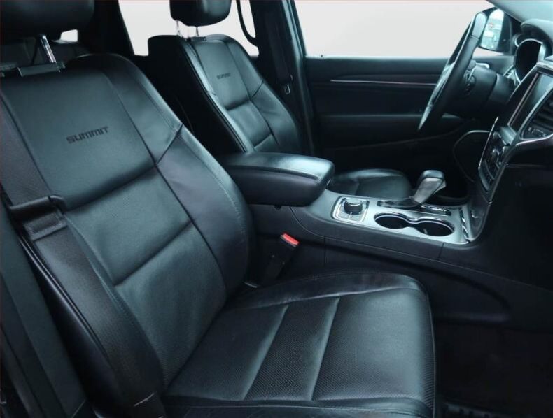 Jeep Grand Cherokee - hlavní fotka