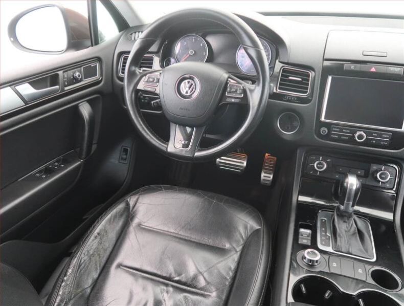 Volkswagen Touareg - hlavní fotka