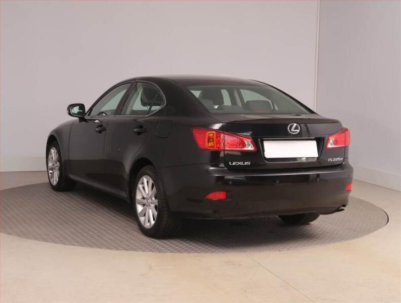 Lexus IS - hlavní fotka