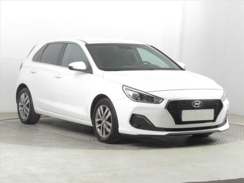 Hyundai i30 - hlavní foto