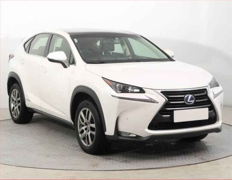 Lexus NX 300h - hlavní foto