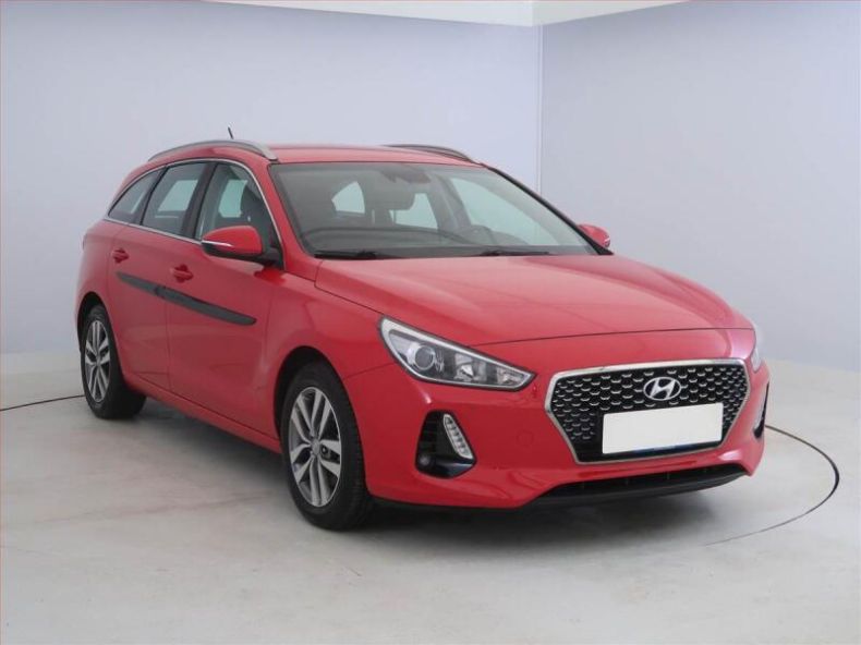 Hyundai i30 - hlavní foto