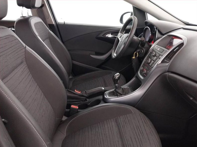 Opel Astra - hlavní fotka