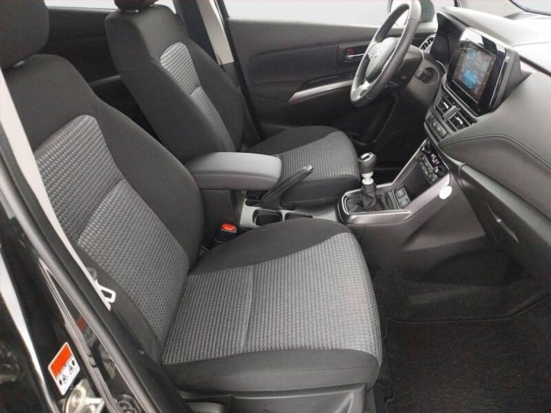 Suzuki SX4 - hlavní fotka