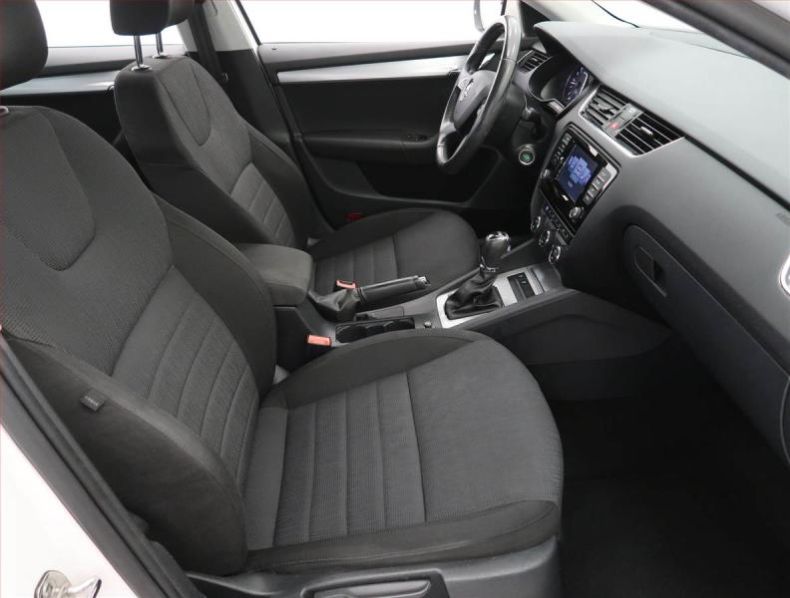 Škoda Octavia - hlavní fotka