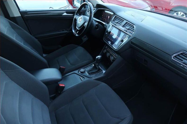 Volkswagen Tiguan - hlavní fotka