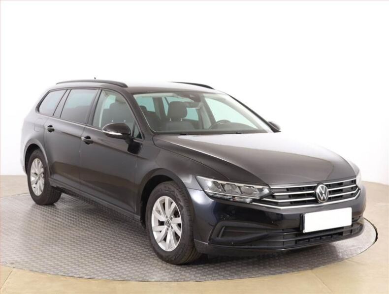 Volkswagen Passat - hlavní foto