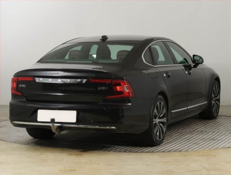 Volvo S90 - hlavní fotka