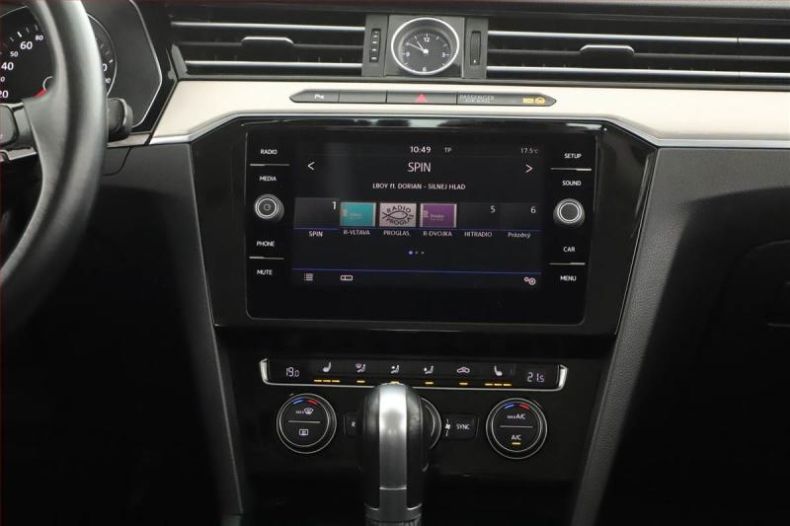 Volkswagen Passat - hlavní fotka