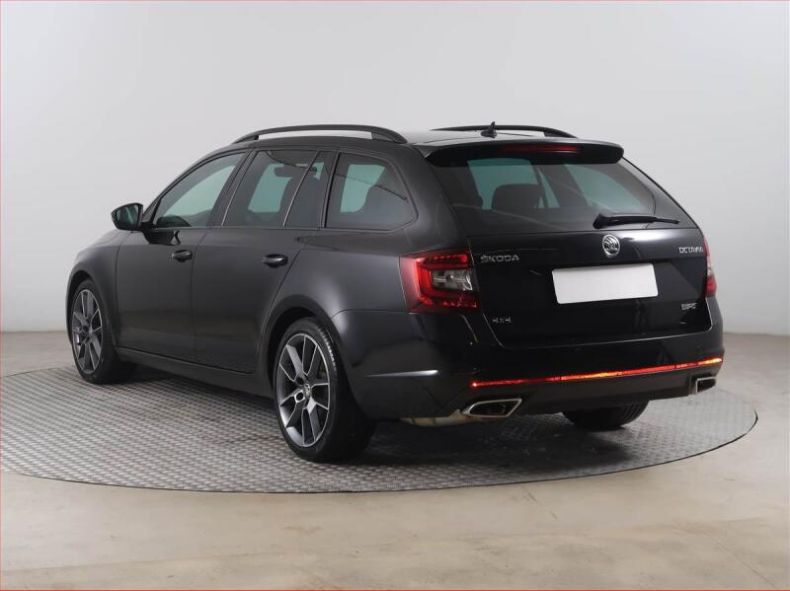 Škoda Octavia - hlavní fotka