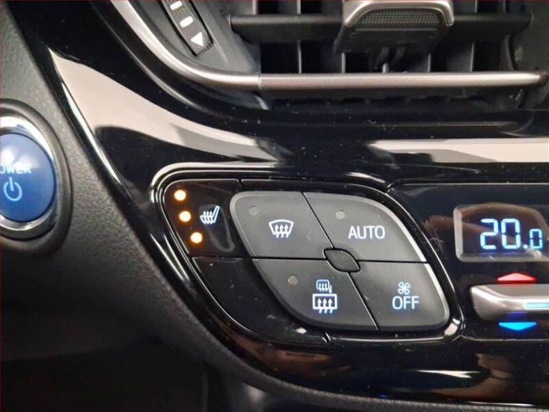 Toyota C-HR - hlavní fotka