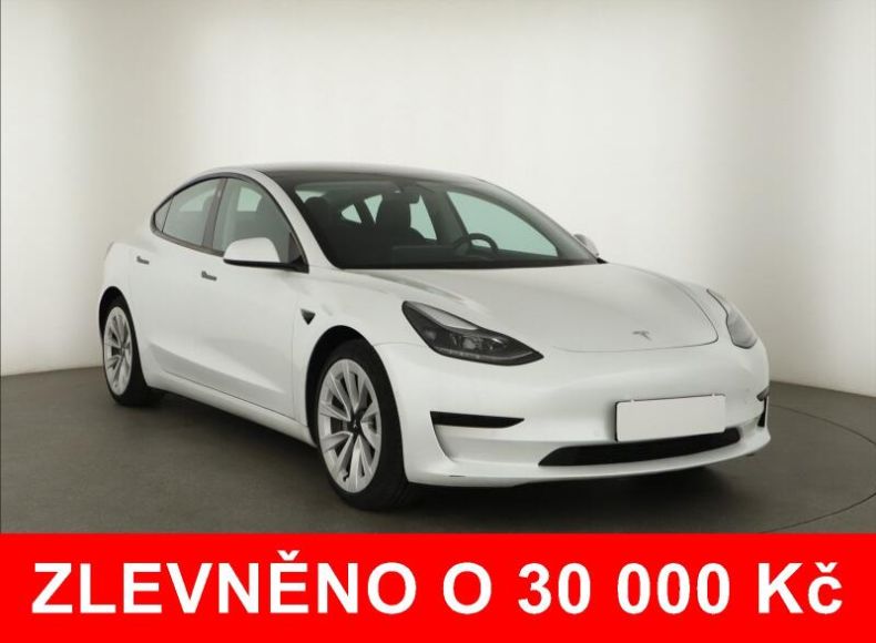 Tesla Model 3 - hlavní foto