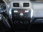 Suzuki SX4 - fotka číslo 11