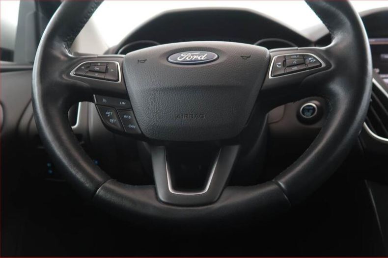 Ford Focus - hlavní fotka