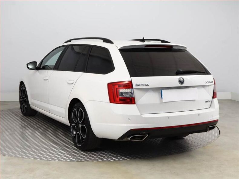 Škoda Octavia - hlavní fotka