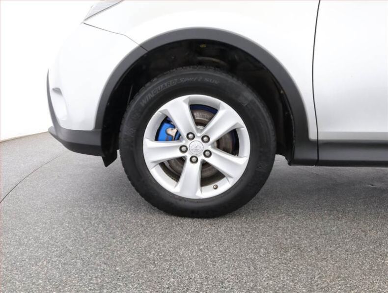 Toyota RAV 4 - hlavní fotka