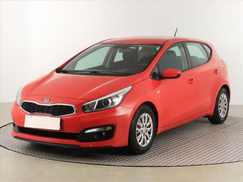 Kia Cee'd - hlavní fotka