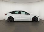 Tesla Model 3 - fotka číslo 5