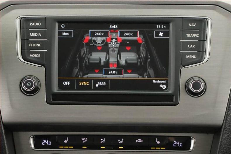 Volkswagen Passat - hlavní fotka