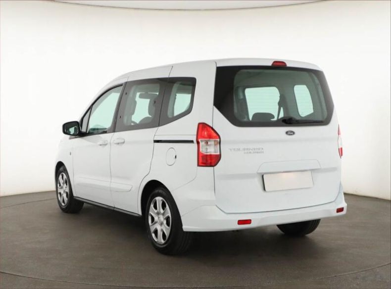 Ford Tourneo - hlavní fotka