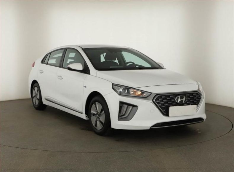 Hyundai Ioniq - hlavní foto