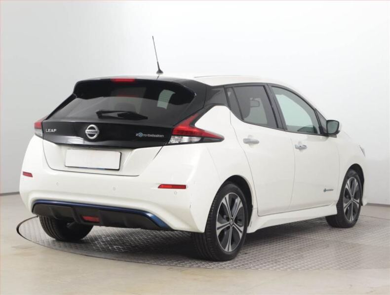 Nissan Leaf - hlavní fotka