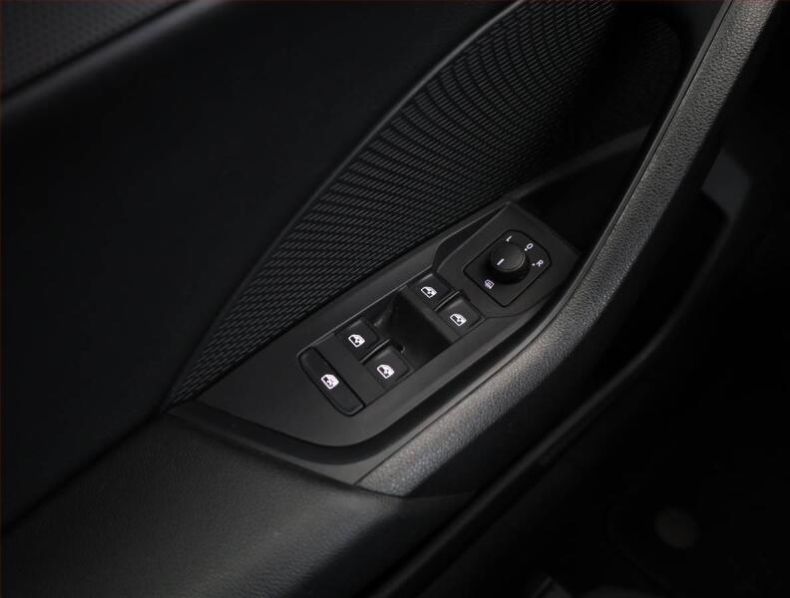 Škoda Octavia - hlavní fotka