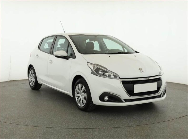 Peugeot 208 - hlavní foto