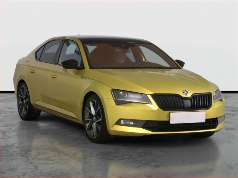 Škoda Superb - hlavní foto