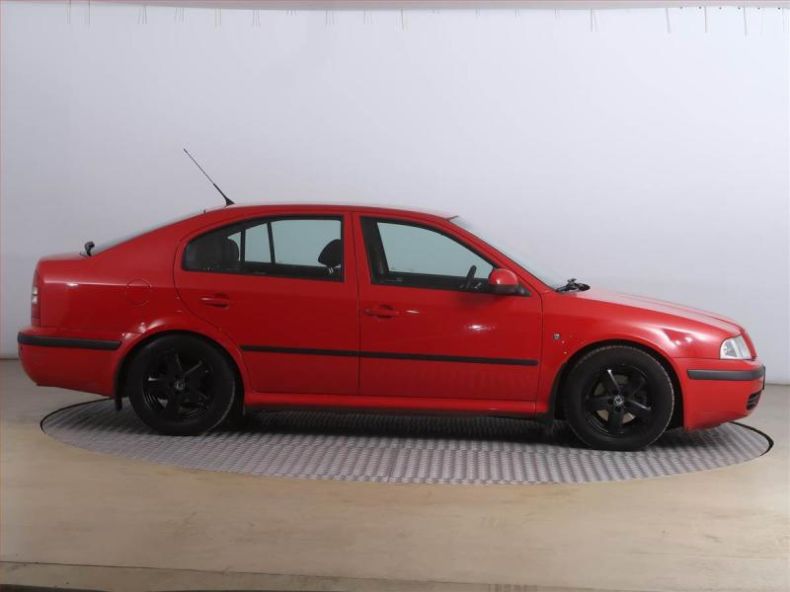 Škoda Octavia - hlavní fotka