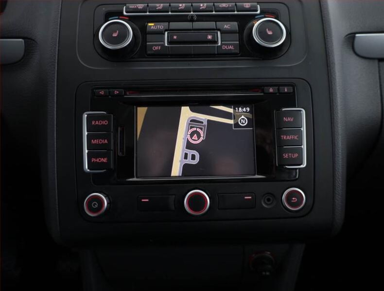 Volkswagen Touran - hlavní fotka