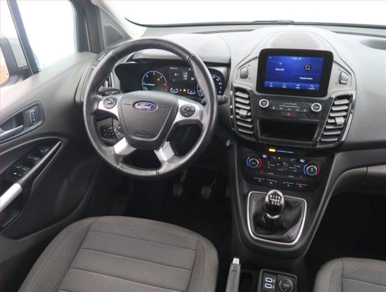 Ford Tourneo - hlavní fotka