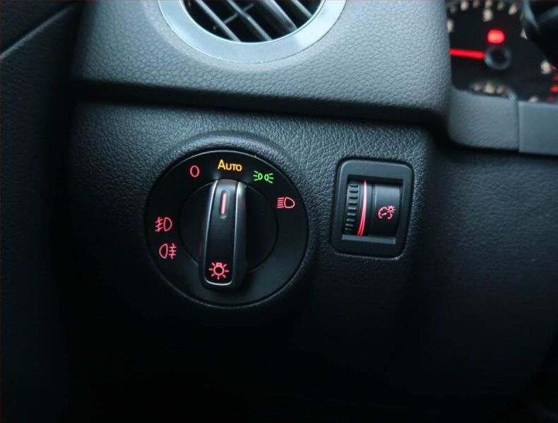 Volkswagen Tiguan - hlavní fotka