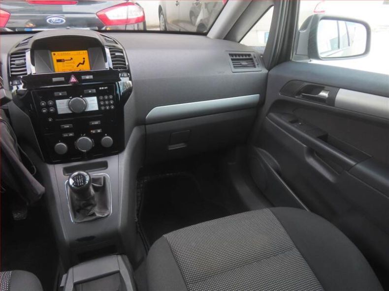Opel Zafira - hlavní fotka