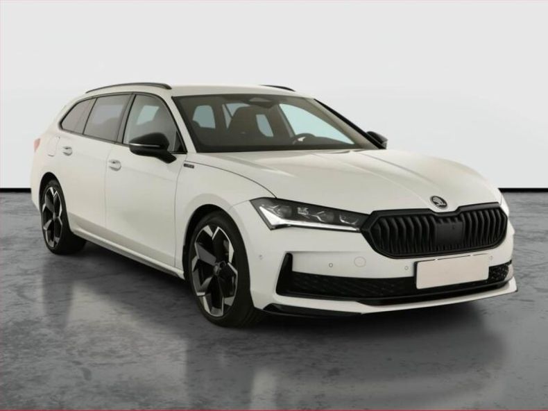 Škoda Superb - hlavní foto