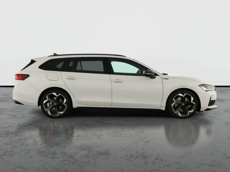 Škoda Superb - hlavní fotka