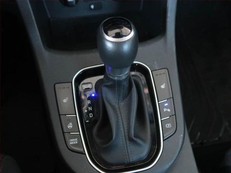 Hyundai i30 - hlavní fotka
