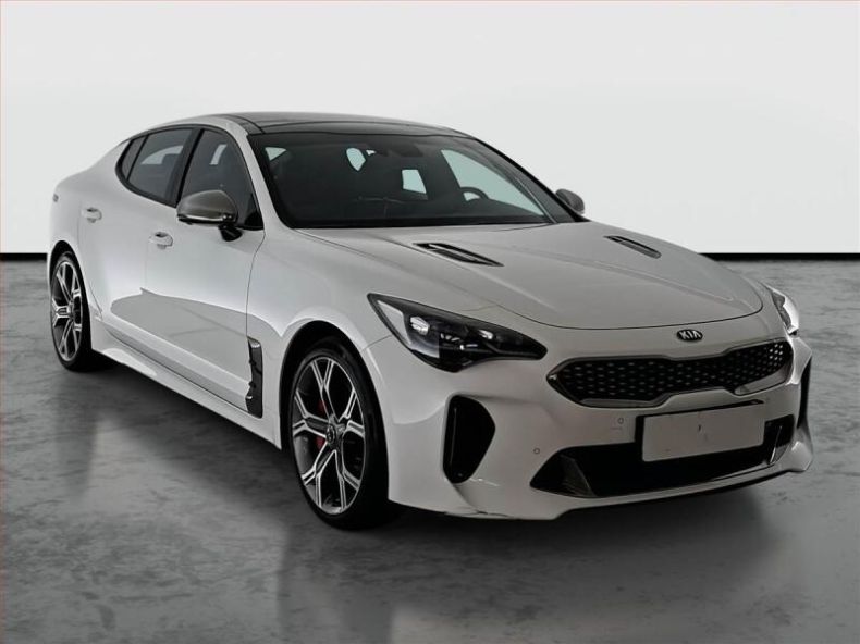 Kia Stinger - hlavní foto